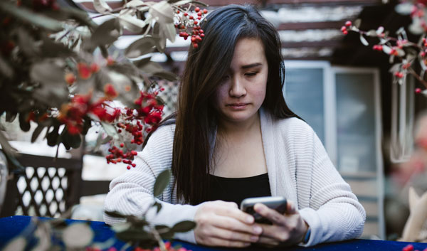 Révélations choquantes : Découvrez les raisons profondes qui poussent les adolescents à s’infliger des blessures