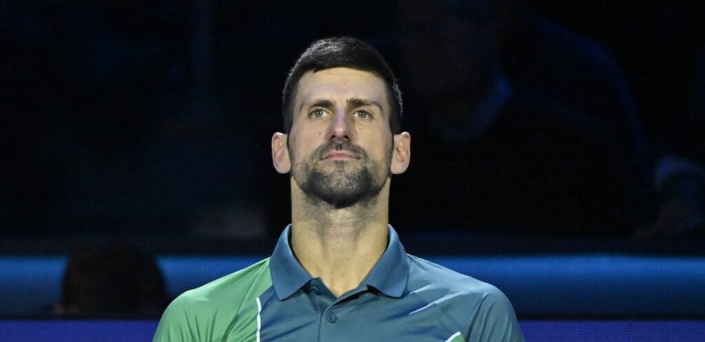 Au tournoi ATP Finals, l’audace de Panatta en direct : Sinner face à Djokovic, une pause-pipi perturbatrice pour briser son élan ?