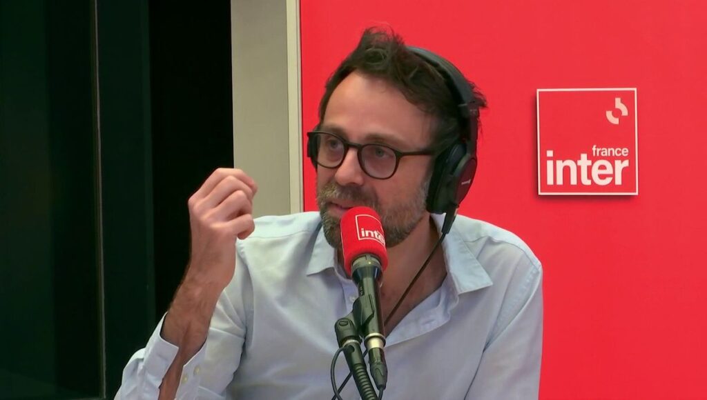 Découvrez la véritable essence de David Castello-Lopes : Une authenticité qui s’exprime sur scène et à la radio