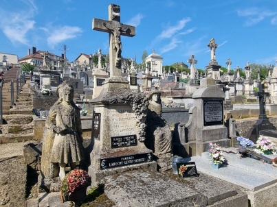 Découvrez les débats post-mortem à Hayange : quand la Vallée de la Fensch révèle la vie après la vie