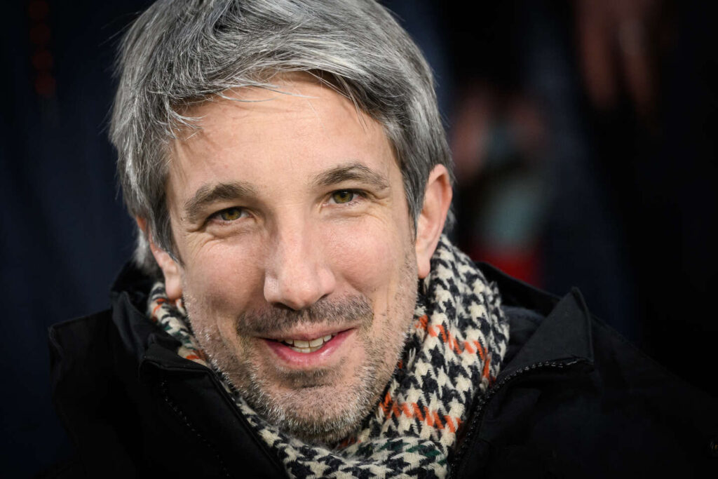 L’Arcom met en garde Radio France après le sketch controversé de Guillaume Meurice: Découvrez les détails choquants de cette affaire !
