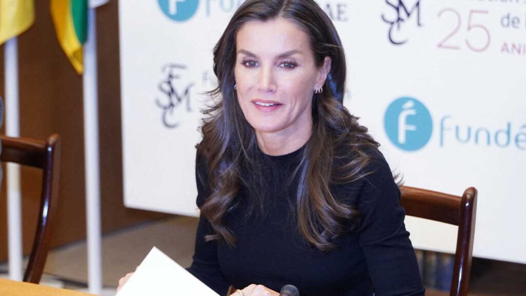 La reine Letizia conclut en beauté le Séminaire international sur la langue et le journalisme – Un événement à ne pas manquer !
