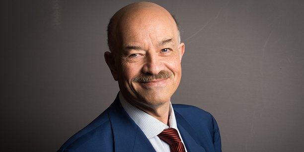 « Révélations choquantes : L’ampleur des ingérences étrangères insoupçonnées sur les réseaux sociaux enfin dévoilée par un éminent criminologue »