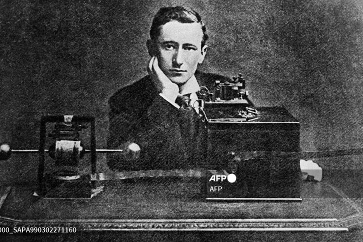Découvrez le coup de génie qui a changé l’histoire : Comment Marconi a révolutionné la communication avec l’invention de la radio