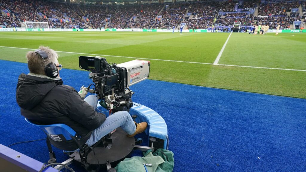L’Angleterre bat tous les records avec un contrat de droits TV sans précédent – une claque pour la Ligue 1 !