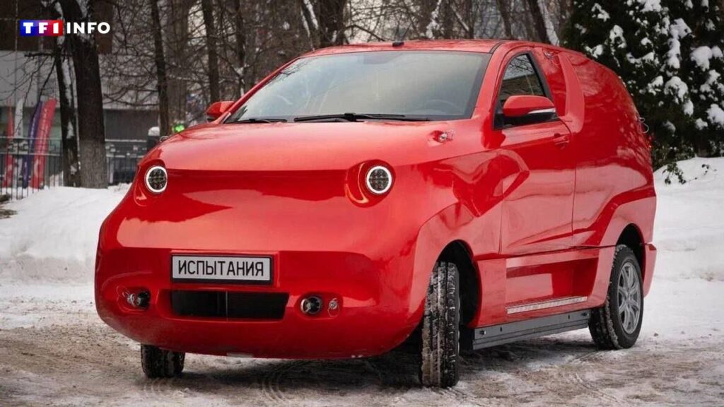 La première voiture électrique russe : déjà la cible des moqueries sur les réseaux sociaux
