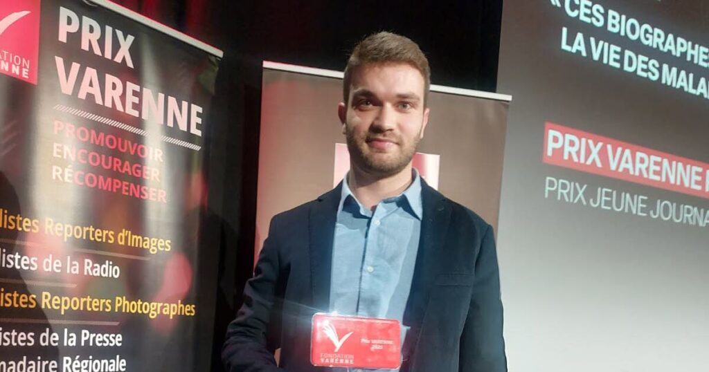 Thomas Juchors remet son prix Varenne aux familles des victimes de crimes non résolus : un geste de solidarité qui bouleverse le monde du journalisme.