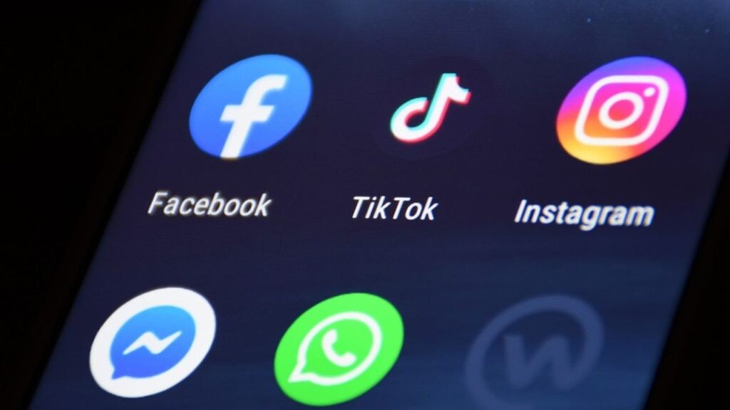 Un bouleversement annoncé : comment 2023 marquera un tournant décisif pour les réseaux sociaux