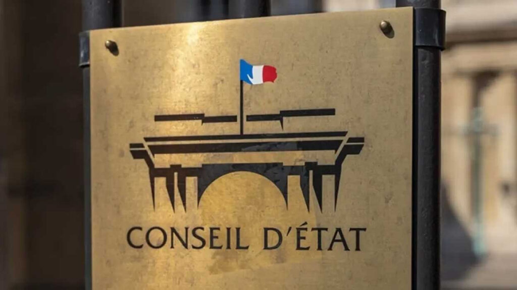 L’Arcom sommée par le Conseil d’Etat de réévaluer son contrôle sur CNews : une décision cruciale pour l’éthique médiatique