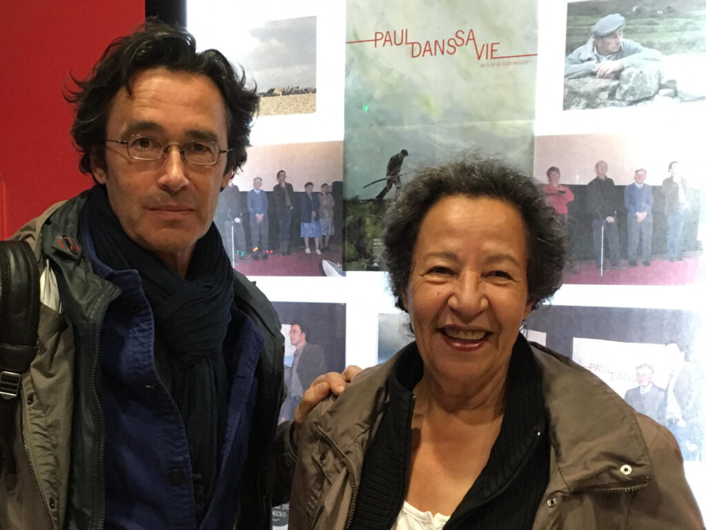 Plongez au cœur d’un havre d’inspiration : découvrez le documentaire captivant sur une commune du Cotentin qui fait vibrer la télévision française sur France 3