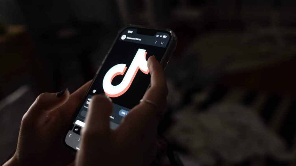 Les médias sociaux, la nouvelle addiction à laquelle nous sommes tous accros